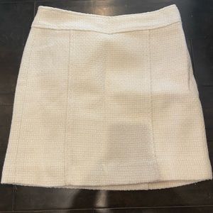 00P Banana Republic white tweed skirt! Great condition!